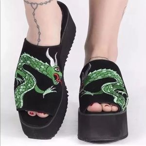 YRU Dragon platform slide sandals Size 8 US